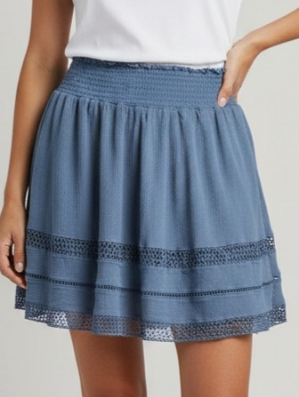 Old Navy Blue Cotton Smocked Waist Lace Trim Lined Mini Skirt Women's Size Small